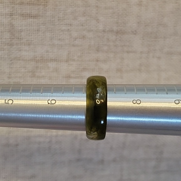 MOSSY JADE AND LEMON CITRINE ACRYLIC RING SET - Picture 7 of 8